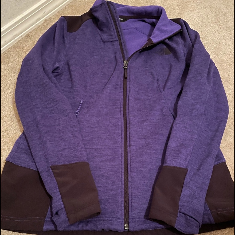 North face full zip light weight jacket, size large.
